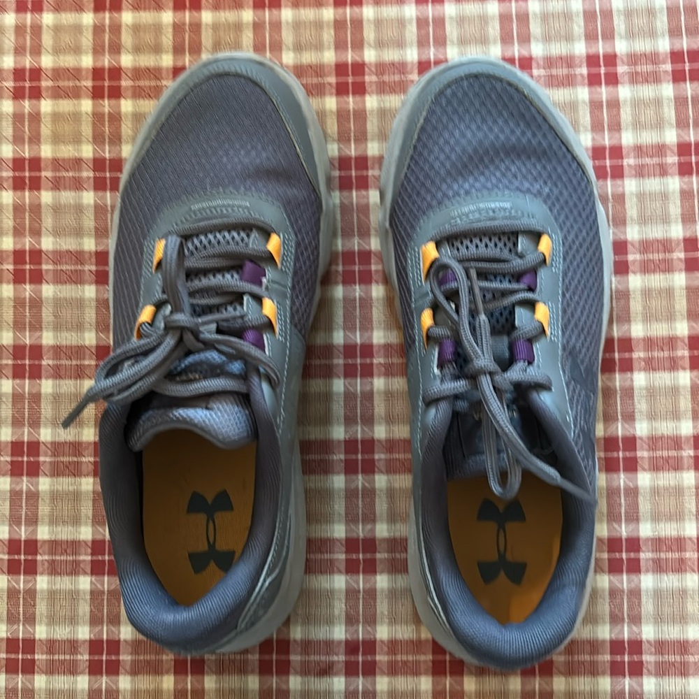 Under Armour sneakers. Women’s 9. Worn once.